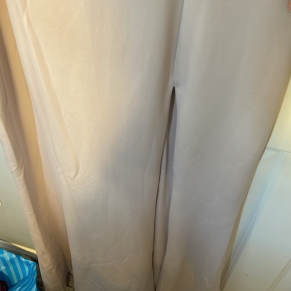 Blush pink fitted maxi dress - Picture 3 of 6